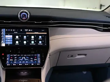 MASERATI Grecale Folgere 550 AWD Pano HUD ACC 20