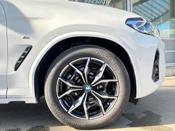BMW X4 xDrive30i M-Sport  LASER HUD