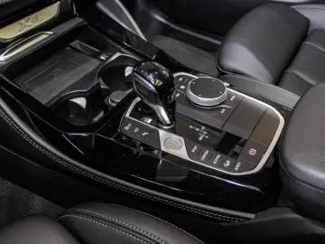 BMW X4 30iMSport HUD Leder 360Kamera