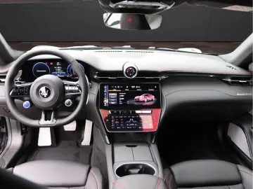 MASERATI GranCabrio  Trofeo