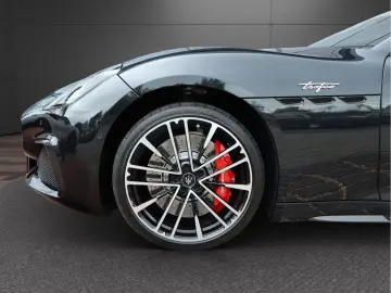 MASERATI GranCabrio  Trofeo