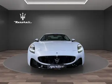 MASERATI GranTurismo Modena