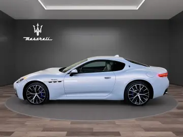 MASERATI GranTurismo Modena