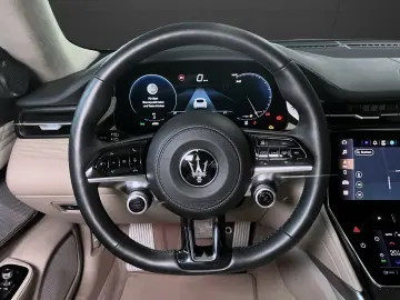 MASERATI GranTurismo Modena