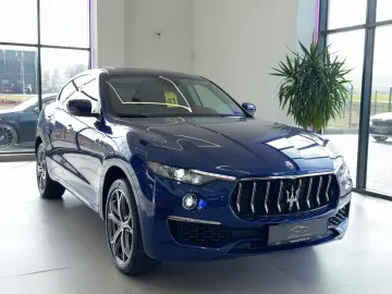 MASERATI Levante GT Mild-Hybrid Soft Close Pano 21
