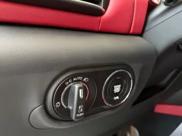 MASERATI Levante GT Mild-Hybrid Soft Close Pano 21