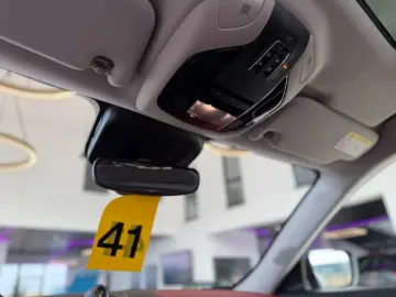 MASERATI Levante GT Mild-Hybrid Soft Close Pano 21