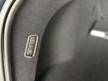 MASERATI Levante GT Mild-Hybrid Soft Close Pano 21