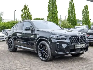 BMW X4 xDrive30i M Sport HUD PANO NAVI LED
