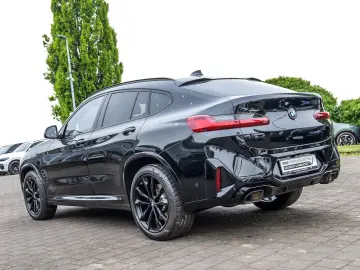 BMW X4 xDrive30i M Sport HUD PANO NAVI LED