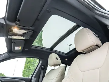 BMW X4 xDrive30i M Sport HUD PANO NAVI LED