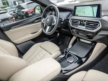 BMW X4 xDrive30i M Sport HUD PANO NAVI LED