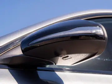 Mercedes Benz GLC 250d_Coupe_4M_PachetNight_Burmaster_360