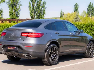 Mercedes Benz GLC 250d_Coupe_4M_PachetNight_Burmaster_360