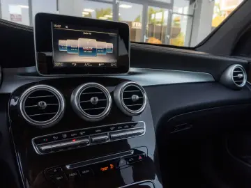 Mercedes Benz GLC 250d_Coupe_4M_PachetNight_Burmaster_360