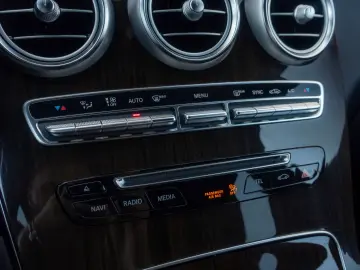 Mercedes Benz GLC 250d_Coupe_4M_PachetNight_Burmaster_360