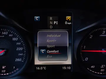 Mercedes Benz GLC 250d_Coupe_4M_PachetNight_Burmaster_360