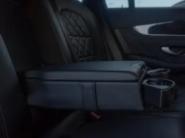 Mercedes Benz GLC 250d_Coupe_4M_PachetNight_Burmaster_360