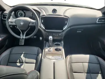 MASERATI Ghibli Modena Ultima