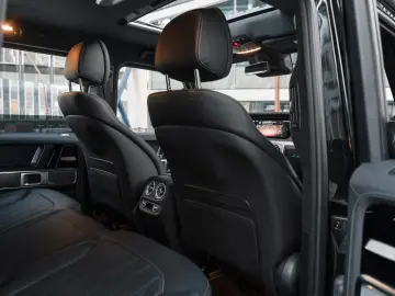 MERCEDES-BENZ FACELIFT   VAT   Black