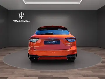 MASERATI Levante Trofeo    Fuori-Serie Zest Orange Lime