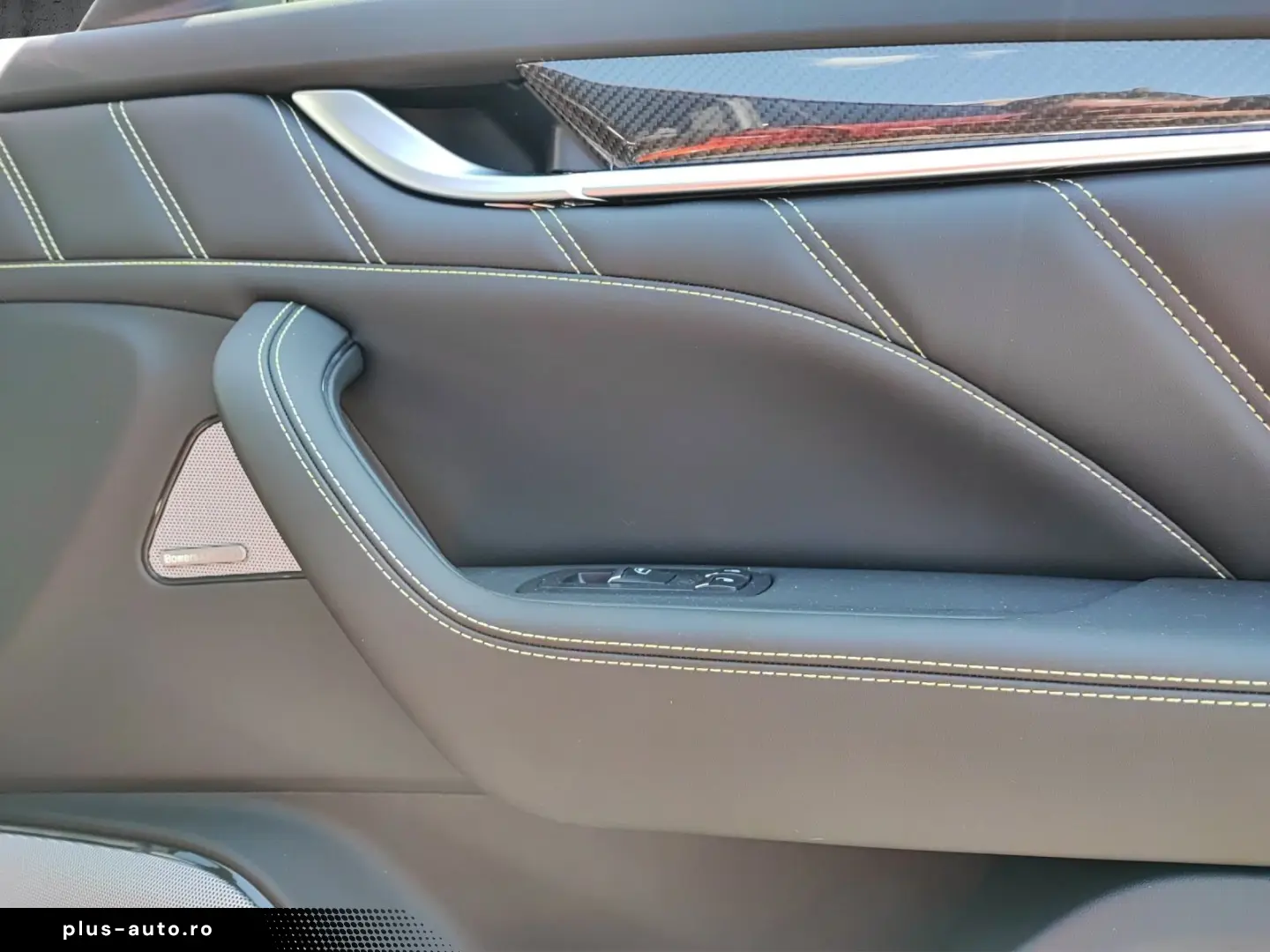 MASERATI Levante Trofeo    Fuori-Serie Zest Orange Lime