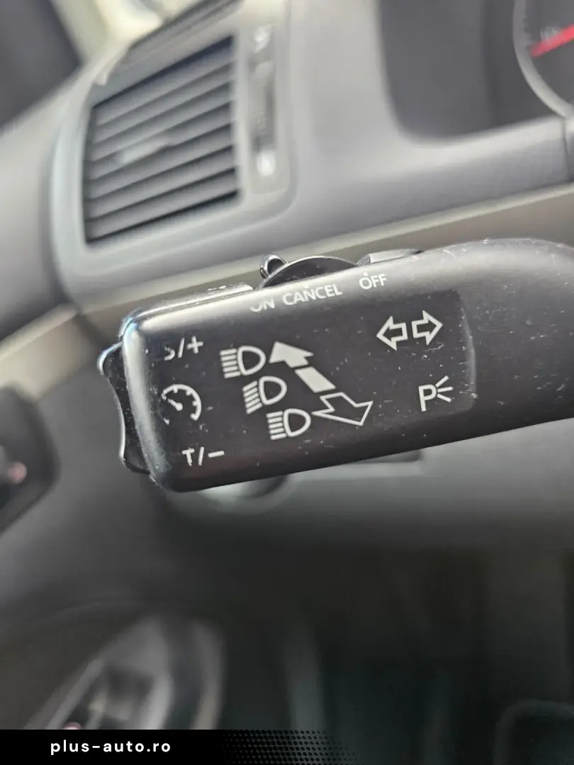 Vw Touran 1.9 tdi model United cu 7 locuri