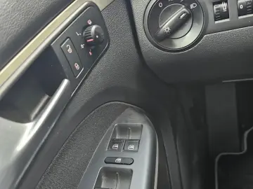 Vw Touran 1.9 tdi model United cu 7 locuri