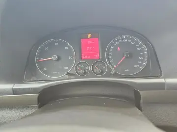 Vw Touran 1.9 tdi model United cu 7 locuri