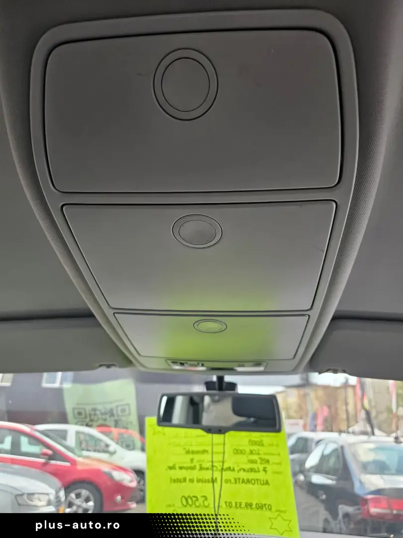 Vw Touran 1.9 tdi model United cu 7 locuri