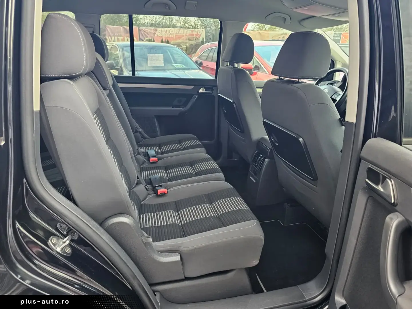 Vw Touran 1.9 tdi model United cu 7 locuri