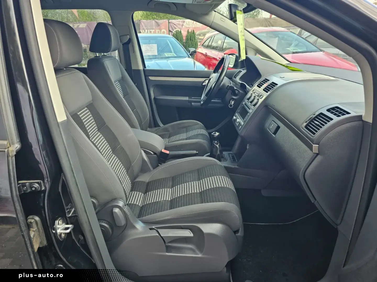 Vw Touran 1.9 tdi model United cu 7 locuri