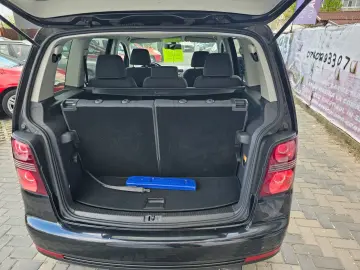 Vw Touran 1.9 tdi model United cu 7 locuri