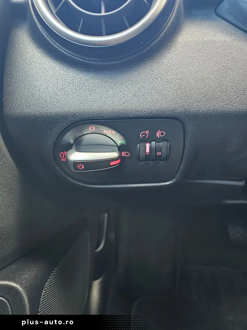 Audi A1 S-tronik 2016 Euro 6 125 cai Climatronic