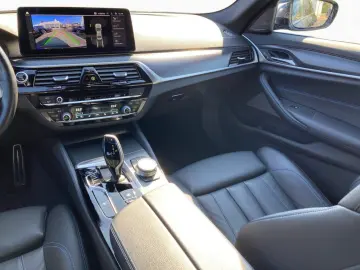 BMW 530i xD M SPORT Laser HUD Glasd HK 19