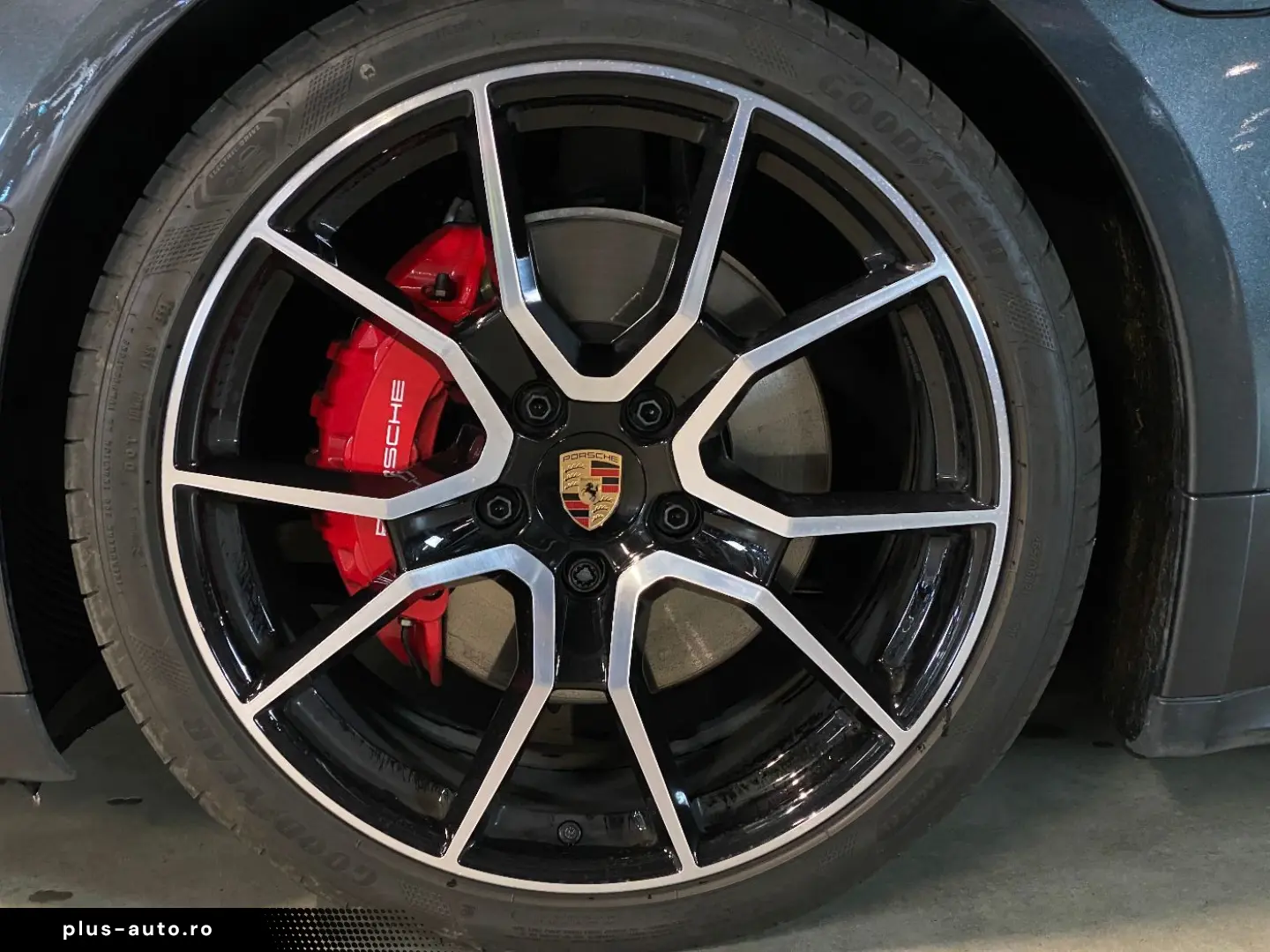 PORSCHE Taycan 4S  Sport Chrono  Abstandsregeltempostat