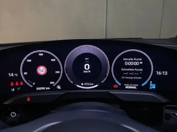 PORSCHE Taycan 4S  Sport Chrono  Abstandsregeltempostat