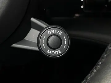PORSCHE Taycan 4S  Sport Chrono  Abstandsregeltempostat