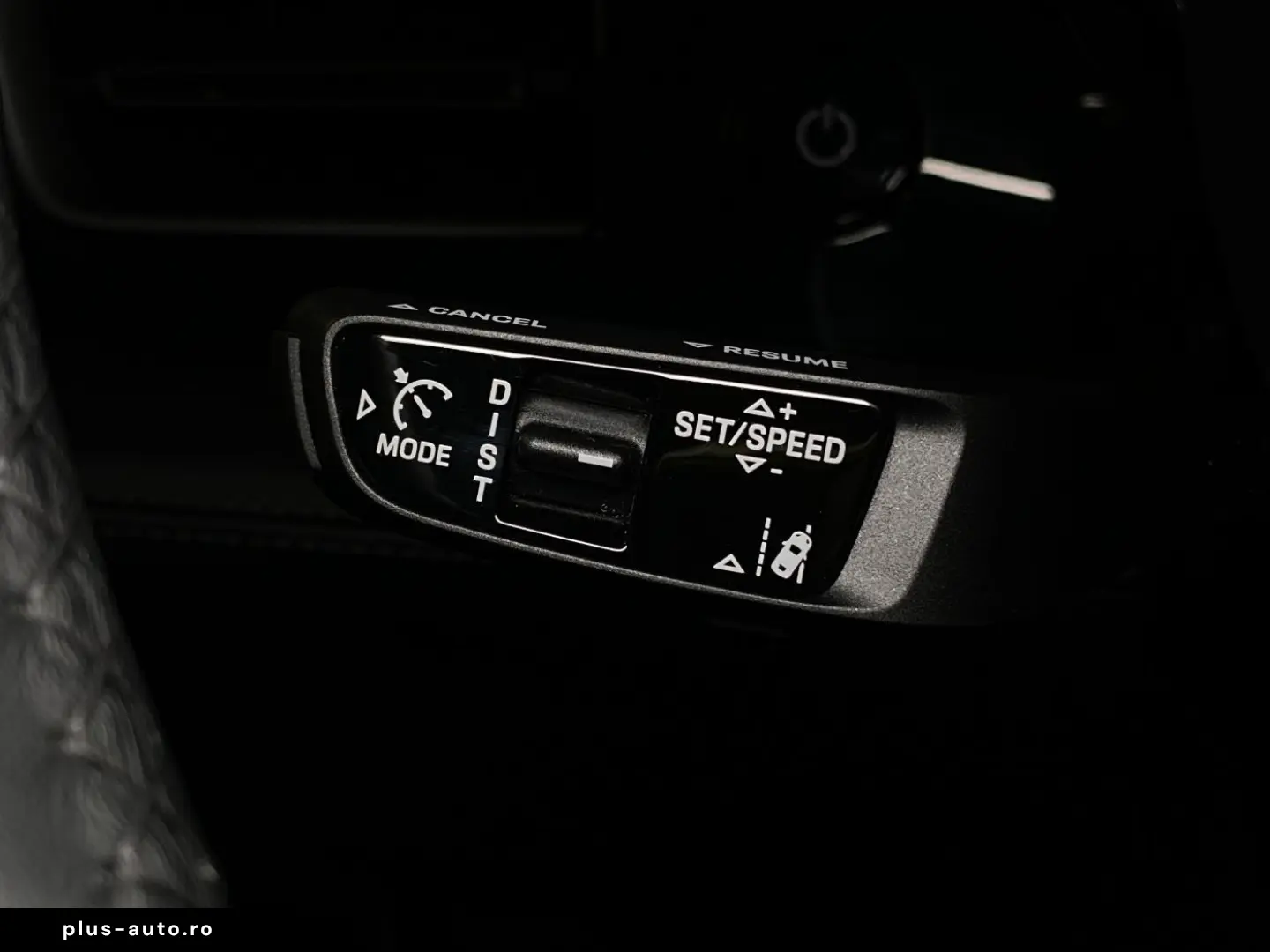 PORSCHE Taycan 4S  Sport Chrono  Abstandsregeltempostat