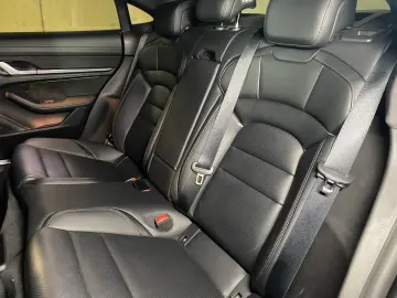 PORSCHE Taycan 4S  Sport Chrono  Abstandsregeltempostat