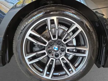 BMW 520d M SPORT AdLED DA  KomfSitze Kamera 19