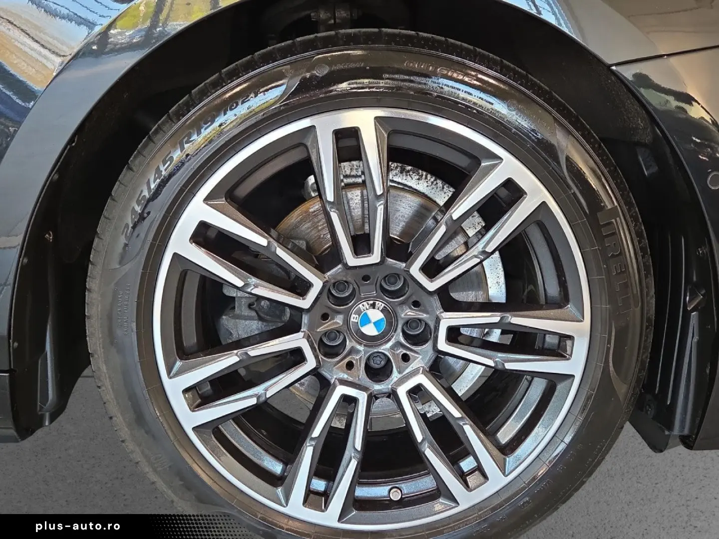 BMW 520d M SPORT AdLED DA  KomfSitze Kamera 19