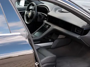 PORSCHE Taycan 4S Pano HeadUp Beif.Display BOSE