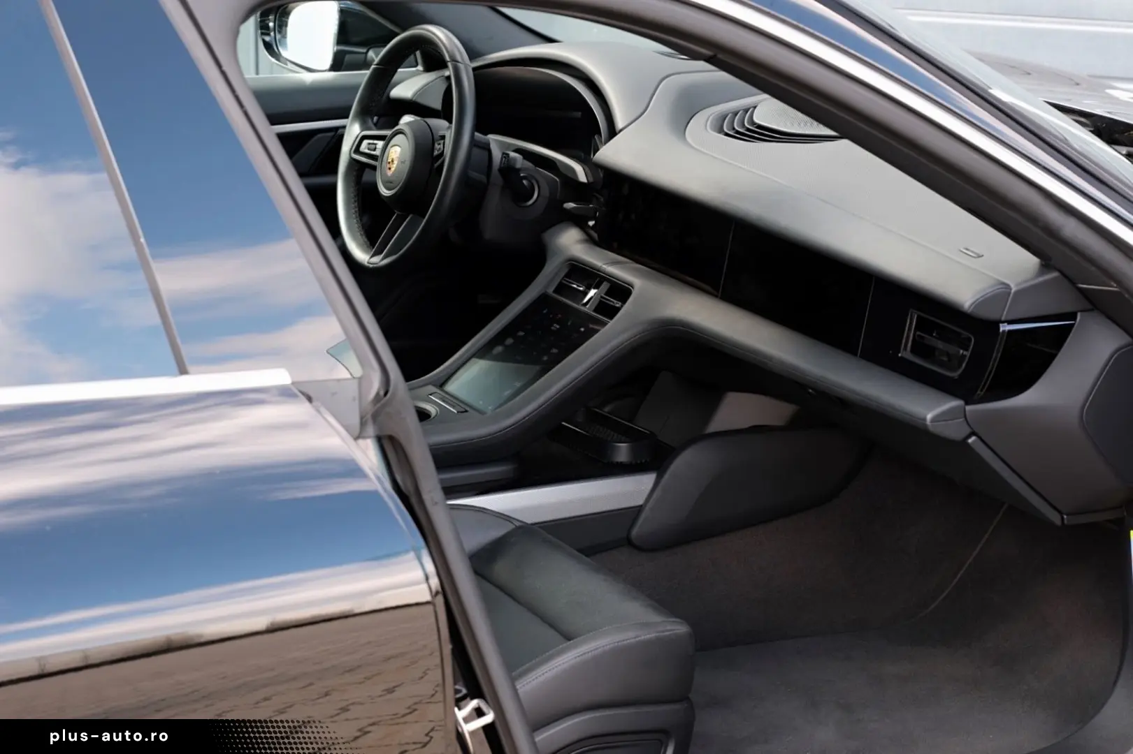 PORSCHE Taycan 4S Pano HeadUp Beif.Display BOSE