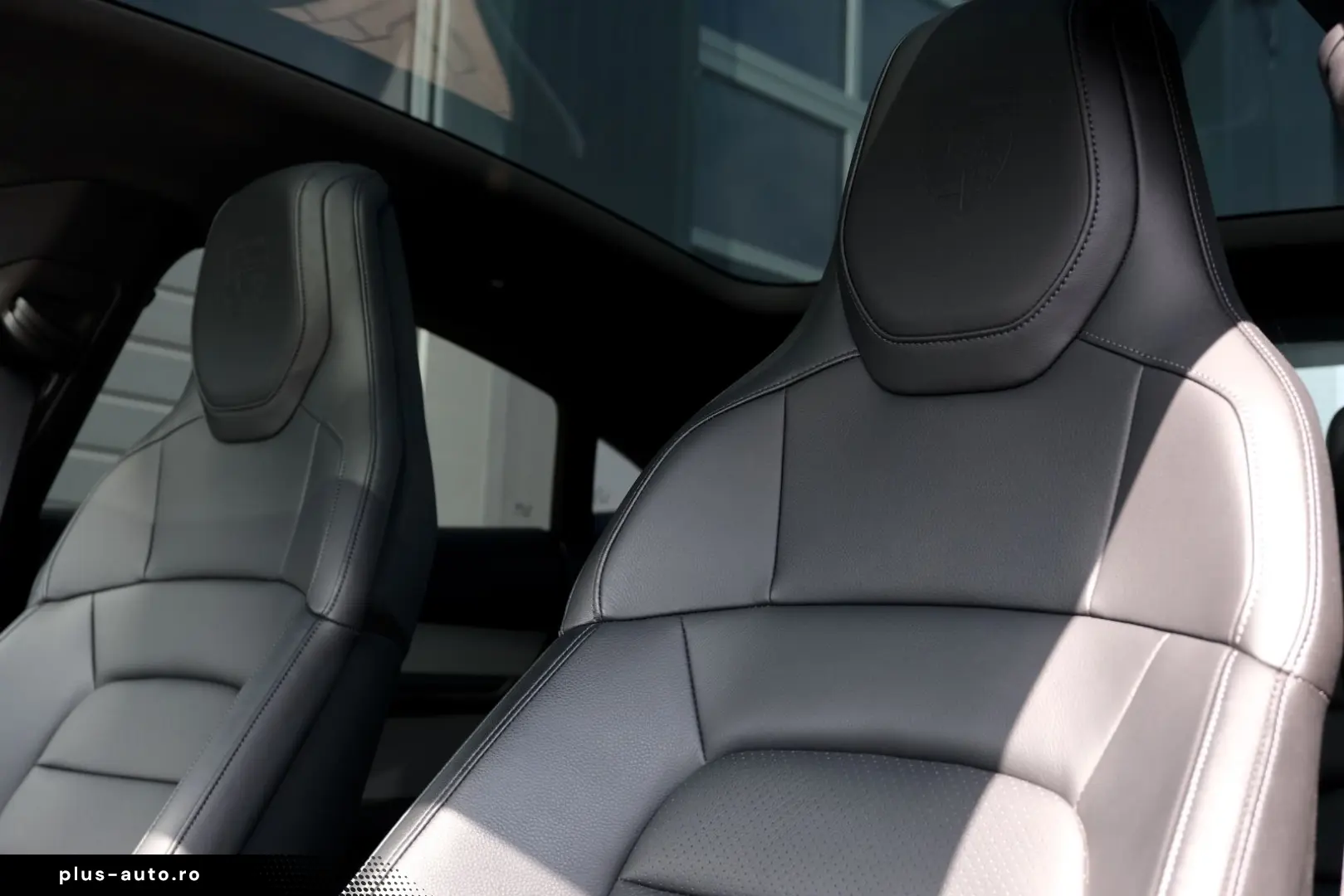 PORSCHE Taycan 4S Pano HeadUp Beif.Display BOSE