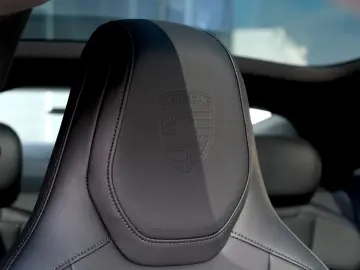 PORSCHE Taycan 4S Pano HeadUp Beif.Display BOSE