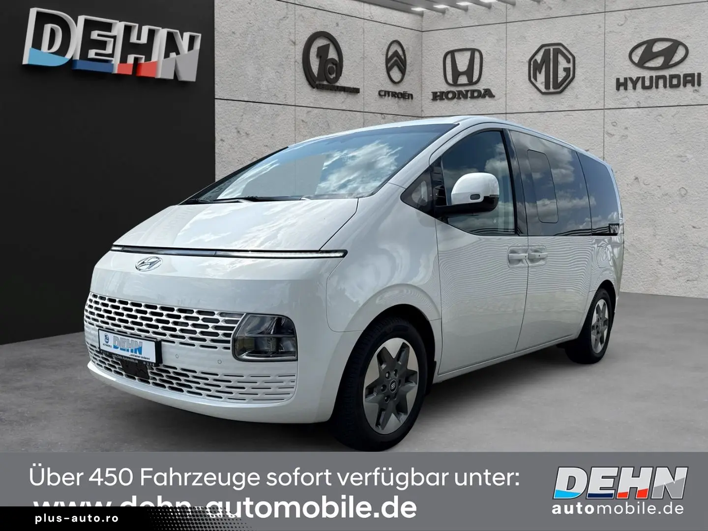 HYUNDAI STARIA 2.2 CRDi A T Prime Navi Leder Bose 360