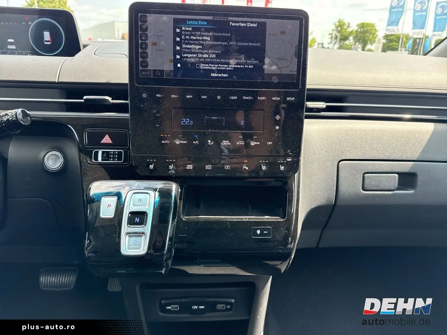 HYUNDAI STARIA 2.2 CRDi A T Prime Navi Leder Bose 360