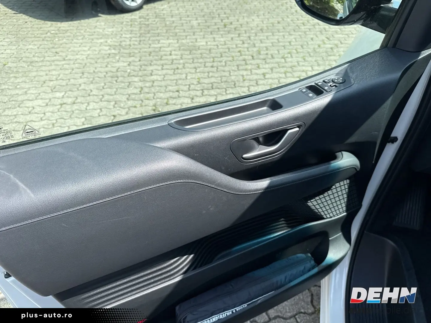 HYUNDAI STARIA 2.2 CRDi A T Prime Navi Leder Bose 360