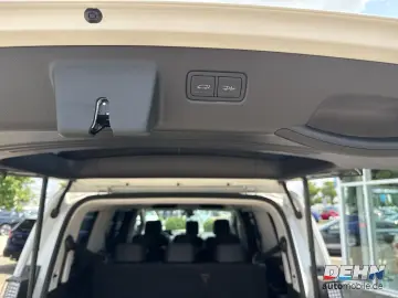 HYUNDAI STARIA 2.2 CRDi A T Prime Navi Leder Bose 360